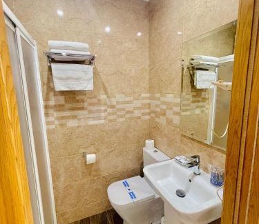 Noia House | Pensión Costiña