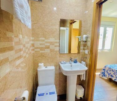 Noia House | Pensión Costiña