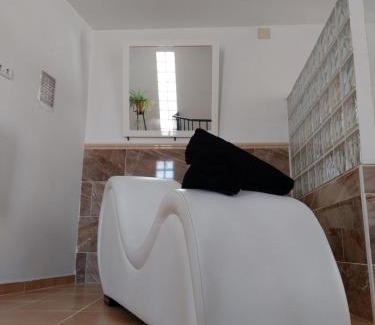 Casas de Cuadra House | Pensión Isla - Couples Only