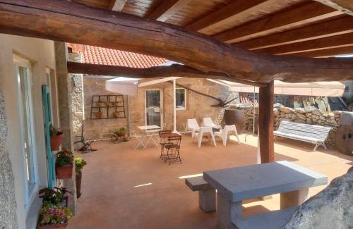 A Teixeira House | Pensión O Corazón da Ribeira Sacra
