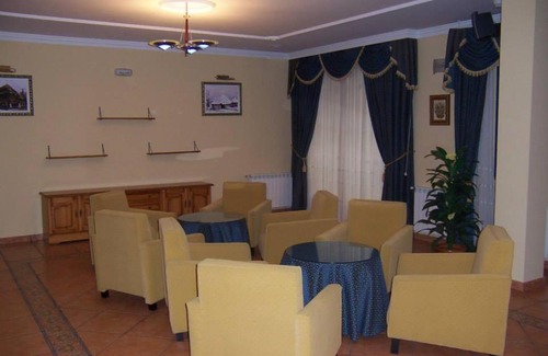 Becerrea House | Pensión Os Ancares