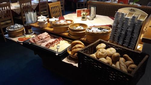 Partenen House | Pension Backstuba