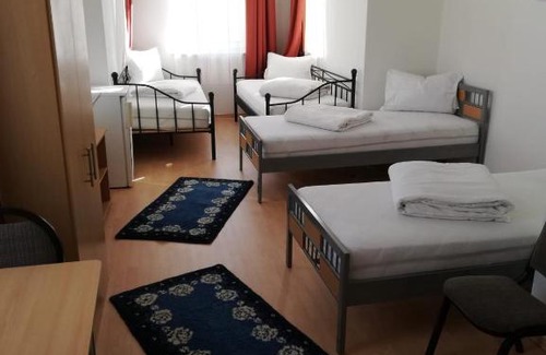 Nordost Bed & Breakfast | Pension Feldschlössl