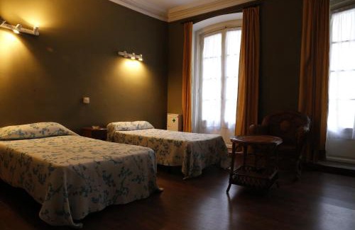 Llanes House | Pension Iberia