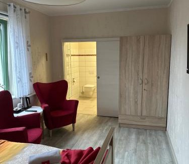 Meyenburg House | Pension Pusteblume