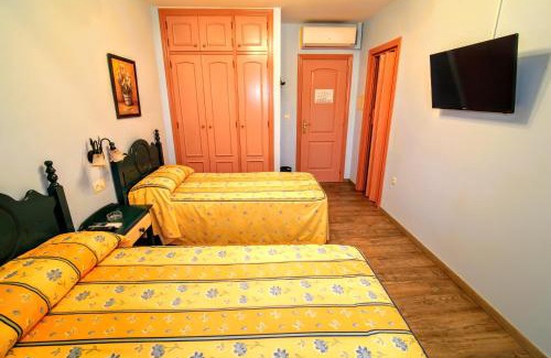 Durcal House | Pension Rural La Fonda