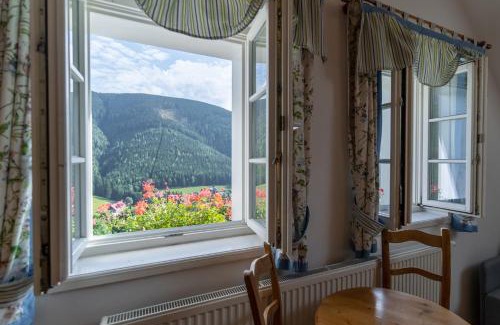 Spindleruv Mlyn House | Pension Slunečnice & Panorama Restaurace Farma