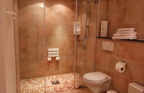 Trinwillershagen House | Pension " Zu den Linden" Trin