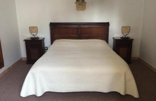 Ghimbav House | Pensiunea Casa Albă