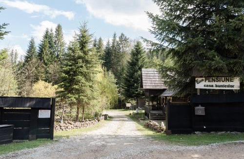 Manastirea Humorului House | Pensiunea Casa Bunicilor
