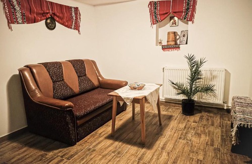 Paltin House | Pensiunea Cocoș