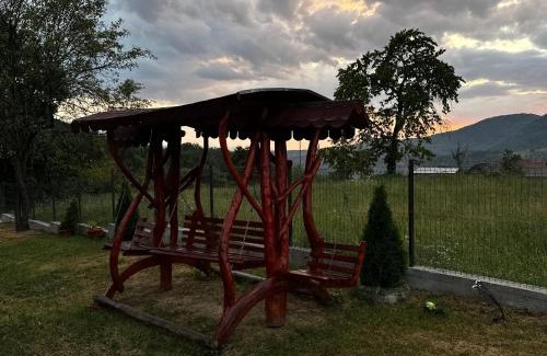Certeju de Sus Cabin | Pensiunea Geea