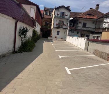 Fagaras House | Pensiunea SADA