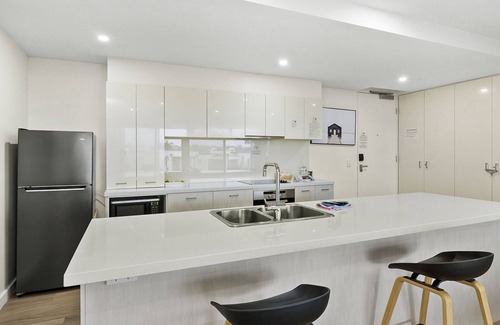 Torquay Apartment | Penthouse 305 located at the Beach front resort
