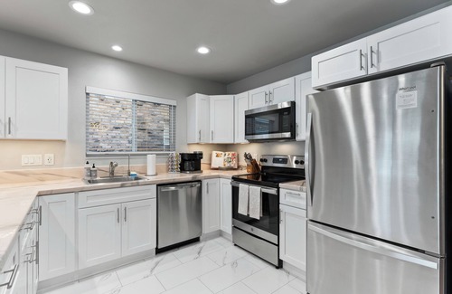 Spokane Apartment | Penthouse Apartment centrally located in historic neighborhood