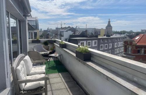 Altstadt-Nord Apartment | Penthouse at Cologne Cathedral