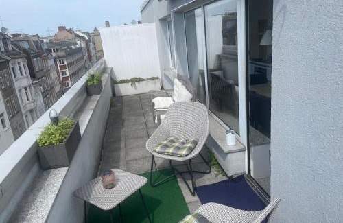 Altstadt-Nord Apartment | Penthouse at Cologne Cathedral