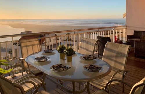 Foz do Arelho Apartment | Penthouse with Panoramic Lagoon & Ocean Views
