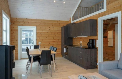 Møre og Romsdal Apartment | Penthouse with four bedrooms and two living rooms!