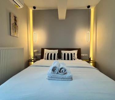 Ioannina Apartment | Penthouse with great Lake view