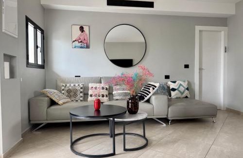 Kerem HaTeimanim Apartment | Penthouse with Jacuzzi,BBQ 2mn from sea Or Hakerem