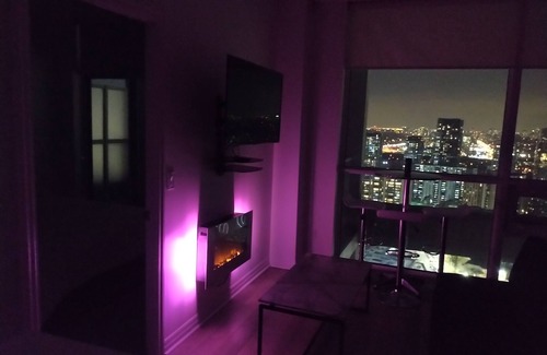 Henry Farm Condo | Penthouse with swimming pool, saunas, fitness room, BBQ area and indoor carwash.