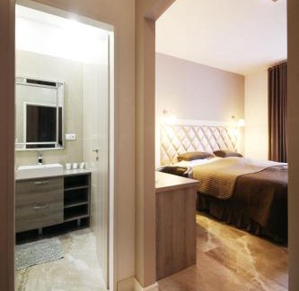 Plzen House | Penzion a Restaurace Stará Roudná