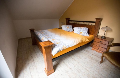 Vraz House | Penzion Harmonika