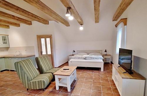 Bukvice House | Penzion Kovárna