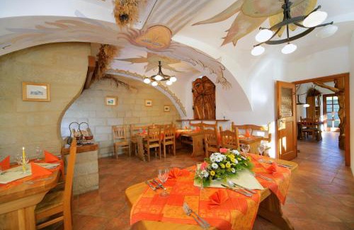 Bukvice House | Penzion Kovárna