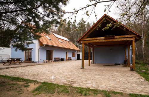 Vlkov House | Penzion U hájovny u pískoven - Vlkov
