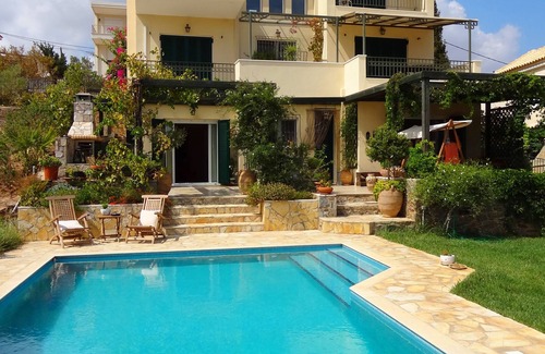 Agios Constantios Villa | Pepy's Villa - Private & luxurious, with Swimming pool, near several beaches