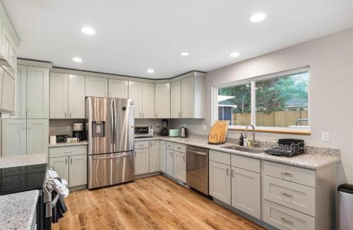 Grass Lawn House | Perch - Strattonwood Stay