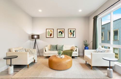 Lower Queen Anne House | Perch - Wanderlusts Hidden Gem