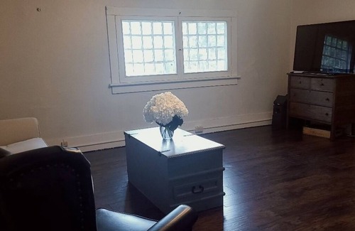 Bellefonte Apartment | Perfect 3rd floor apartment for your next Penn State needs