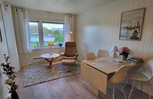 Skjervoy Apartment | Perfect apartment for whale safari at Skjervøy!