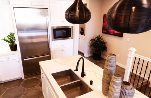 Townsite House | Perfect Beach Getaway Just Steps to the Ocean! (CDC Safe)
