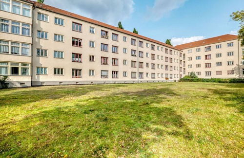 Schmargendorf Apartment | Perfect Charlottenburg 1BR, nr Hubertussee, by Blueground