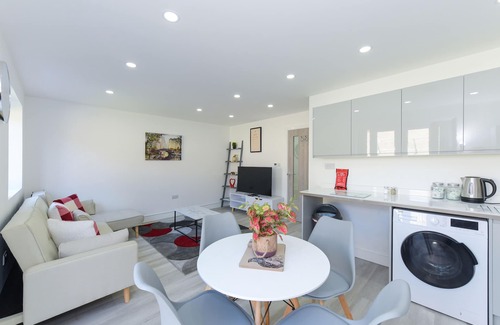Gedling Apartment | Perfect City Sanctuary to Call Home - Low Carbon