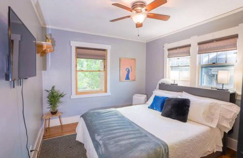 Hale House | Perfect Denver Stay, Spotless, Cozy Exceptionally Well Equipped Home in a Walkable Neighborhood