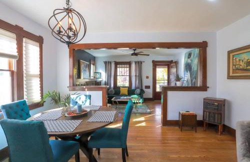 Hale House | Perfect Denver Stay, Spotless, Cozy Exceptionally Well Equipped Home in a Walkable Neighborhood