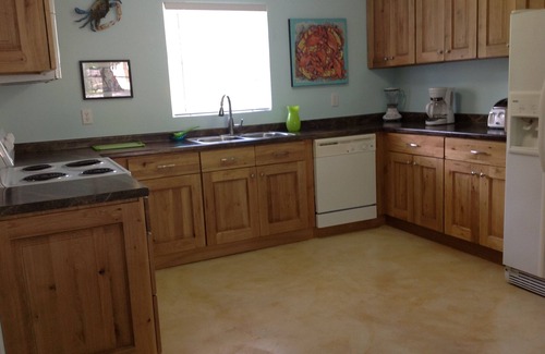 Dauphin Island Cottage | Perfect For Birdwatching! Adjacent To The Shell Mounds.