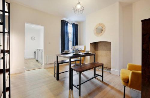 Long Eaton House | Perfect For Contractors, 3 Bd, Sleeps 5 Long Stay