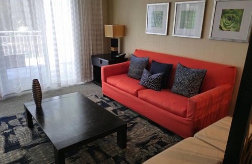 Doral Condo | Perfect for Couples – Reconnect King Suite Getaway