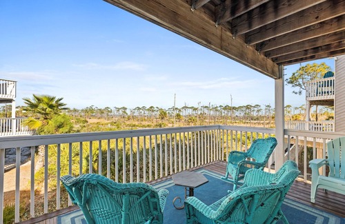 Port St. Joe House | PERFECT FOR COUPLES/FAMILY OF 4! 2BR/2.5BA BAY VIEWS & ACROSS FROM PLAYGROUND!