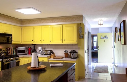 Bloomington House | Perfect for Family Gatherings & IU Sporting Events!