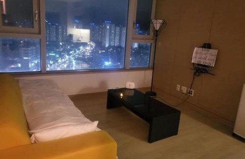 Sanbon 1-dong Apartment | Perfect for you, easy to get from Line 1 and 4