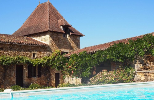 Sauveterre-la-Lemance House | Perfect privacy in the French countryside between the Lot and Dordogne