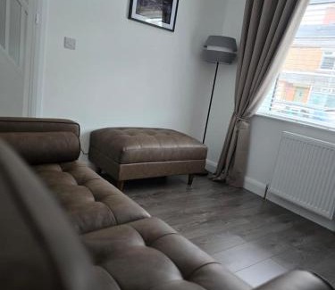 Ormeau House | Perfect home from home, Heart of Belfast Sleeps 6