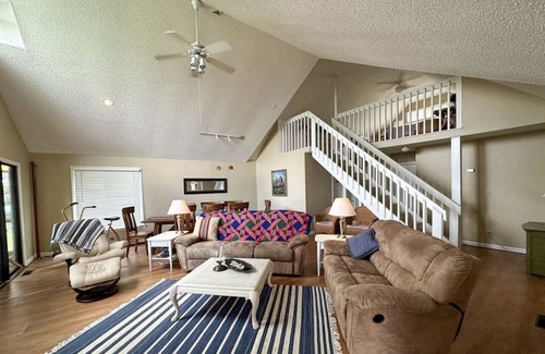 Florahome House | Perfect Lake Day